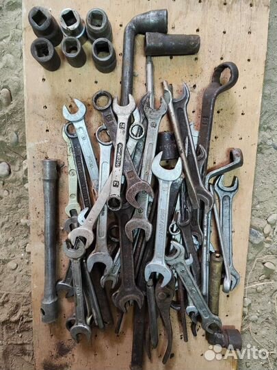 Ключи и шприцы для смазки СССР