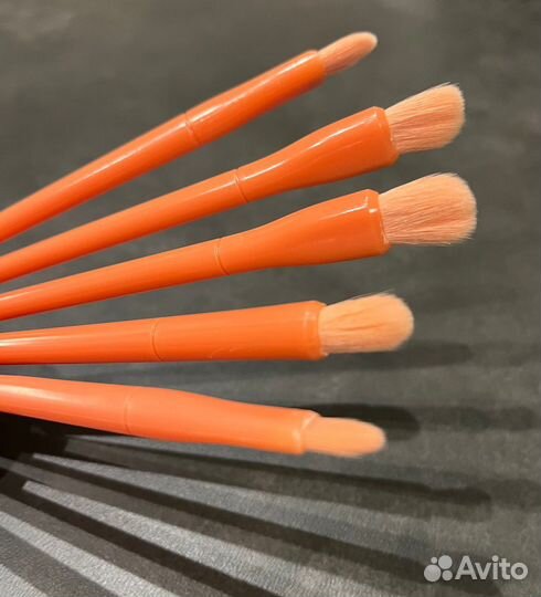 Кисти для макияжа