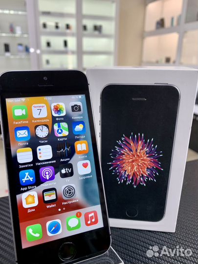 Телефон iPhone 5se 64gb Отличное состояние