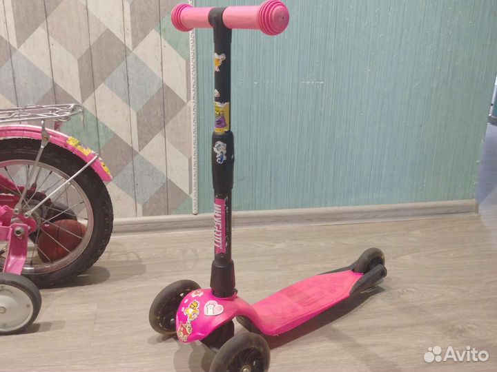 Самокат трехколесный со светящимися колесами