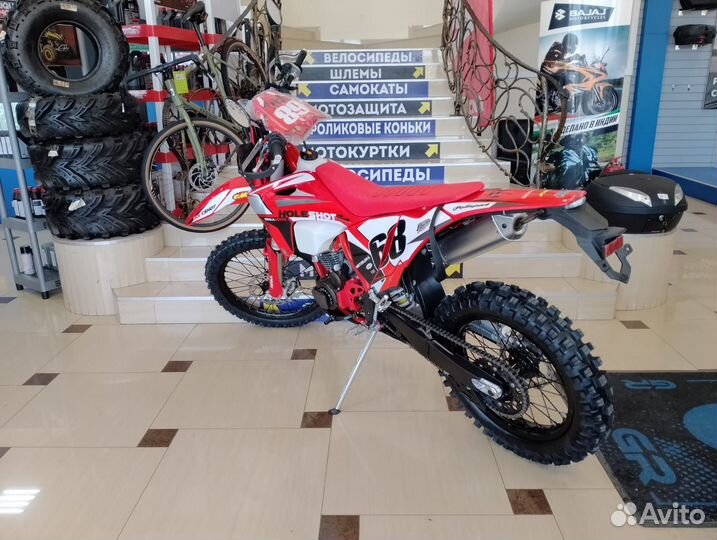 Мотоцикл Regulmoto Holeshot Red Edition (4 valves)