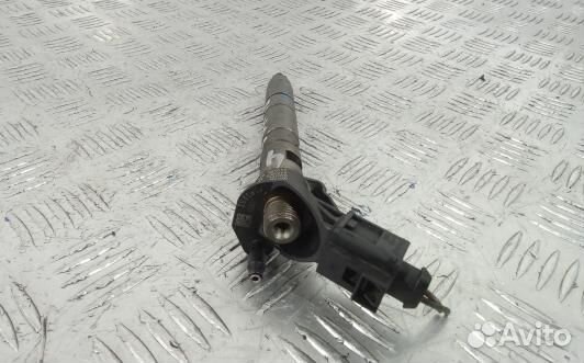 Форсунка дизельная audi A6 C6 (9BR18AL04)