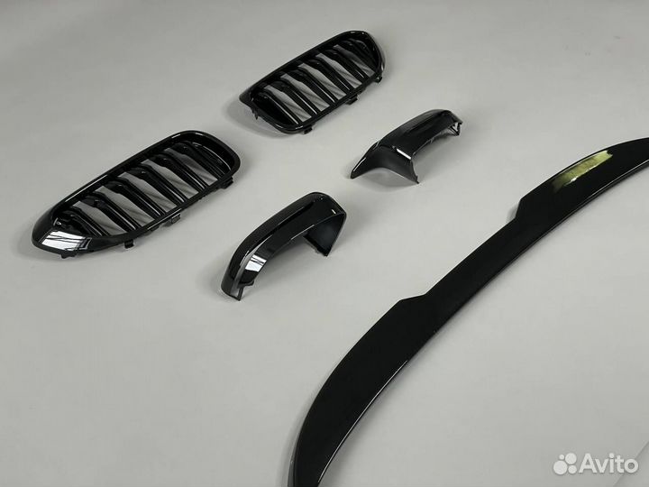 Спойлер ноздри зеркала BMW G30 M look черные