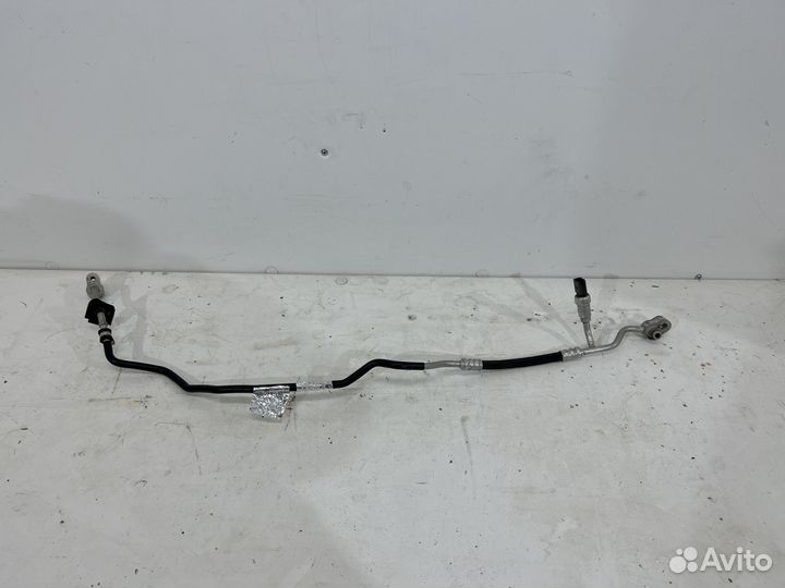 Трубка кондиционера на Volkswagen Touareg