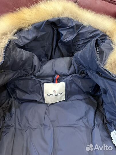 Куртка детская- пуховикна рост 98 см(Moncler)