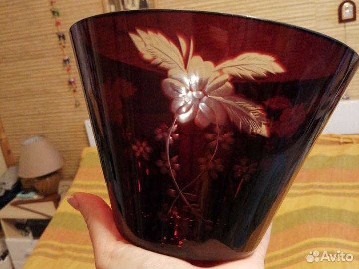 Вазы парные, рубиновое стекло, Bohemia