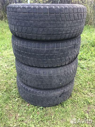 Bridgestone Blizzak DM-V1 265/65 R17