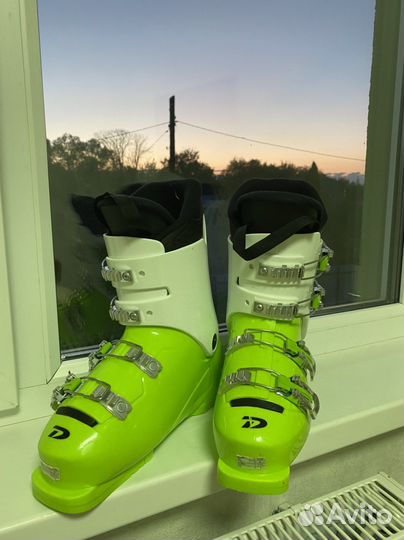 Горнолыжные ботинки dalbello 37 размера