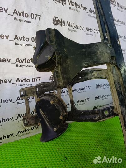 Рамка радиатора Mercedes Benz C class w203