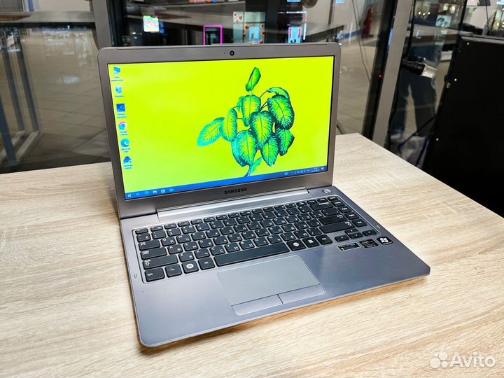 Ноутбук Samsung на i5 c GeForce / Radeon и SSD