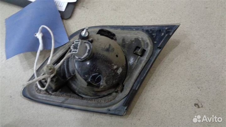 Фонарь задний внутренний левый Mazda 3 bk 2003-20