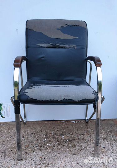 Офисный стул