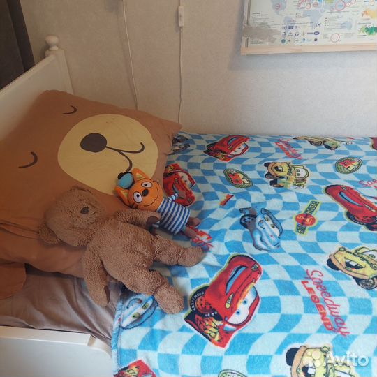 Пледы 2 шт детские, в хорошем состоянии