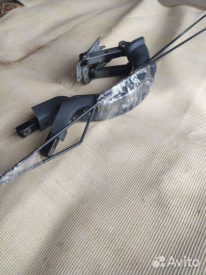 Петли багажника с креплением и торсионами