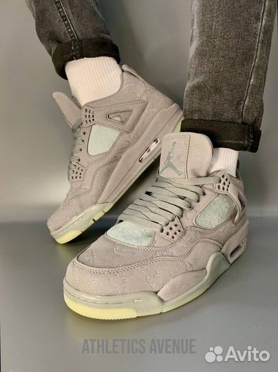 Кроссовки Nike Air Jordan 4 Retro Kaws