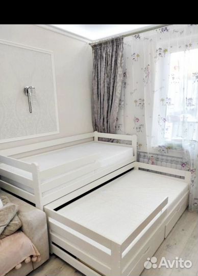 Выдвижная кровать с ящиками