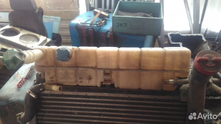 Бачок расширительный Mercedes Benz Axor