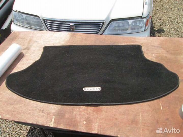 Коврик багажника Toyota Ist NCP65 1NZ-FE 2004/5
