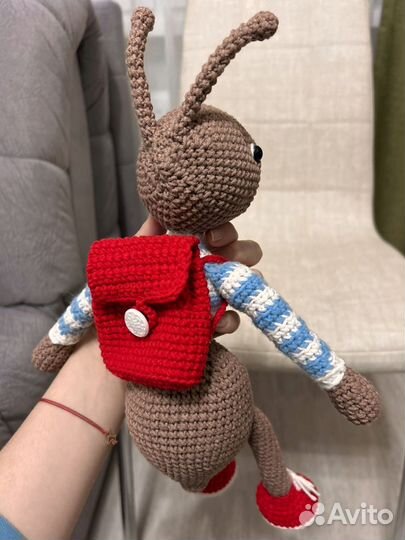 Муравей с рюкзачком