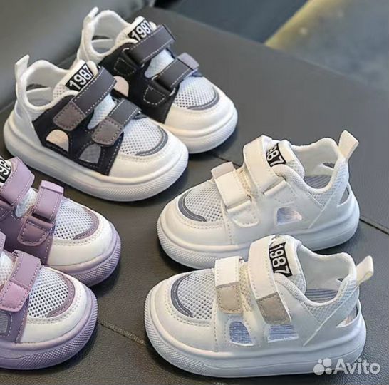 Сандали детские размер 24-26