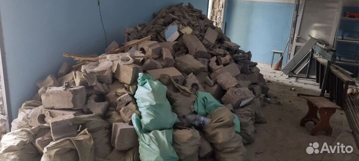 Отдам строительный мусор
