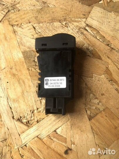 Кнопка корректора фар Mazda 3