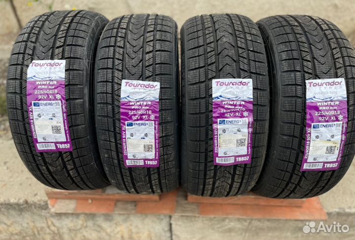 Tourador Winter Pro Max 225/40 R18 92V
