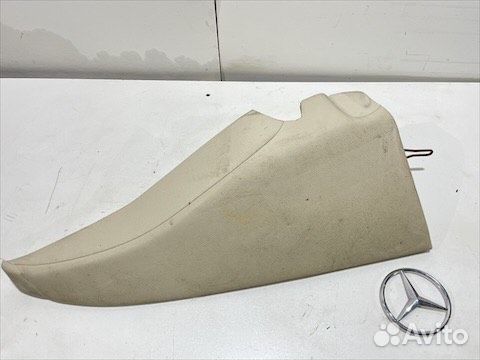 Обшивка заднего сиденья правая Мерседес x204 GLK