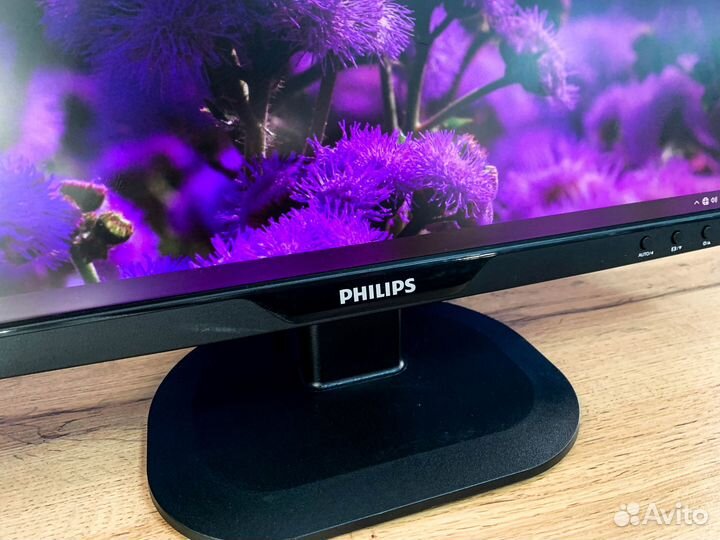 Монитор Philips 22