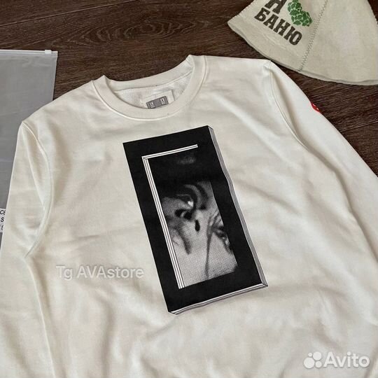 Свитшот CavEmpt белый Made in japan