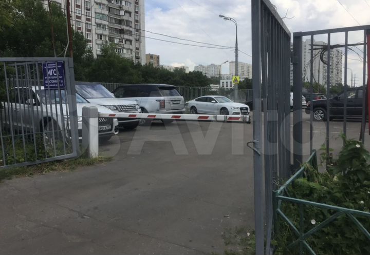 Машиноместо, 15 м²