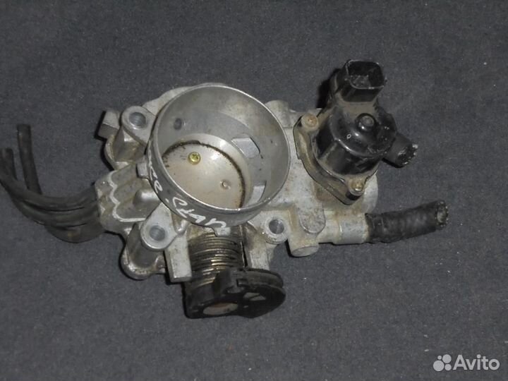 Дроссельная заслонка Мицубиси Спейс Стар MR578039