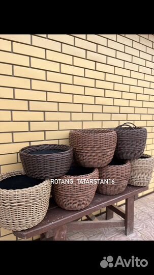 Кашпо из искусственного ротанга