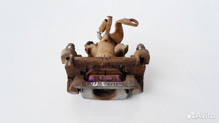 Суппорт задний правый Mitsubishi Outlander 3,2012г