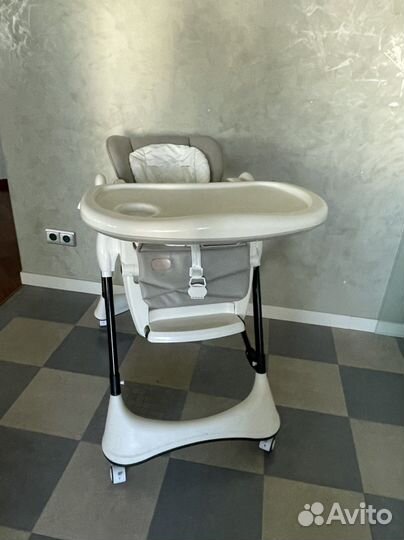 Стул для кормления Carrello