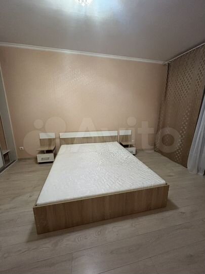 2-к. квартира, 57 м², 2/8 эт.