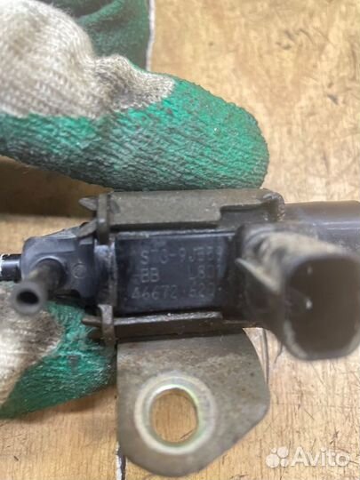 Клапан вентиляции топливного бака Ford Mondeo chbb