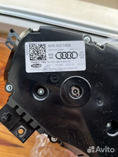 Приборная панель Audi A4 B9