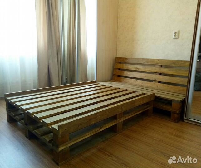 Кровать в стиле лофт