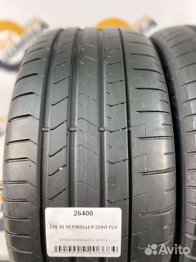 Pirelli P Zero PZ4 235/35 R19 90Y