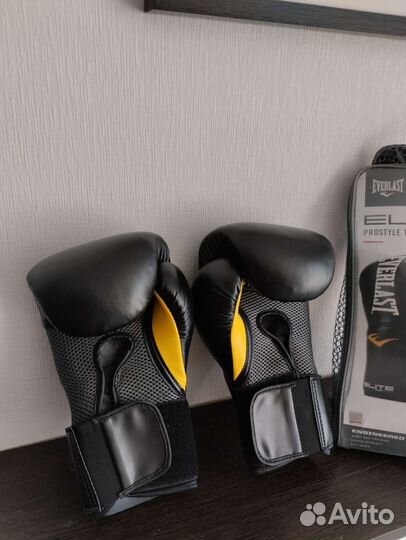 Боксерские перчатки everlast elite 10 oz