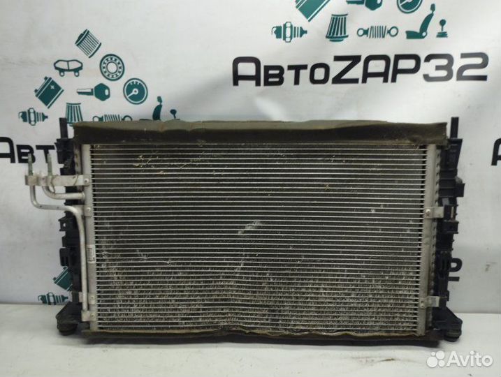 Кассета радиаторов Ford Focus 2 shda 2011