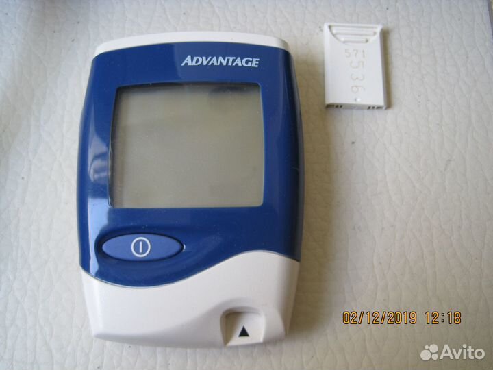 Глюкометр Accu-Chek Advantage