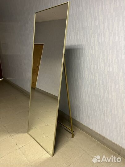 Зеркало напольное в полный рост на подставке