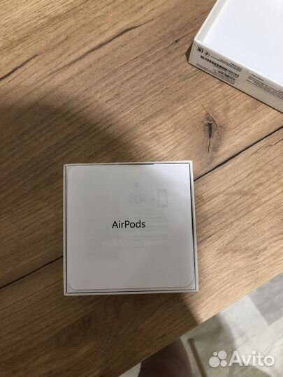Наушники airpods