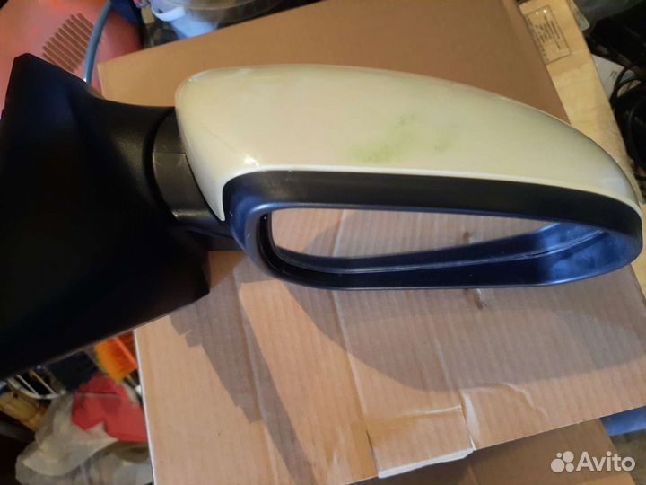 Боковое зеркало на kia rio ll правое