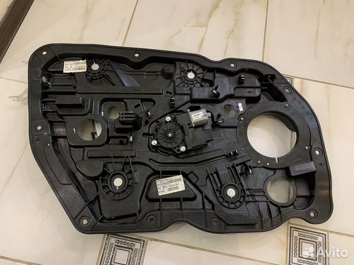 Карта стеклоподъемника на Kia Ceed JD 2013