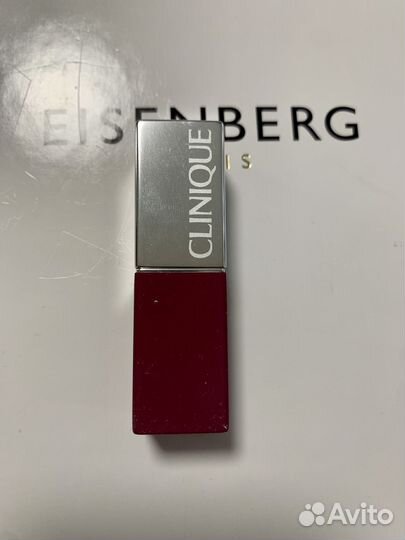 Clinique помада
