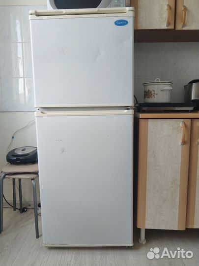 Холодильник Бирюса