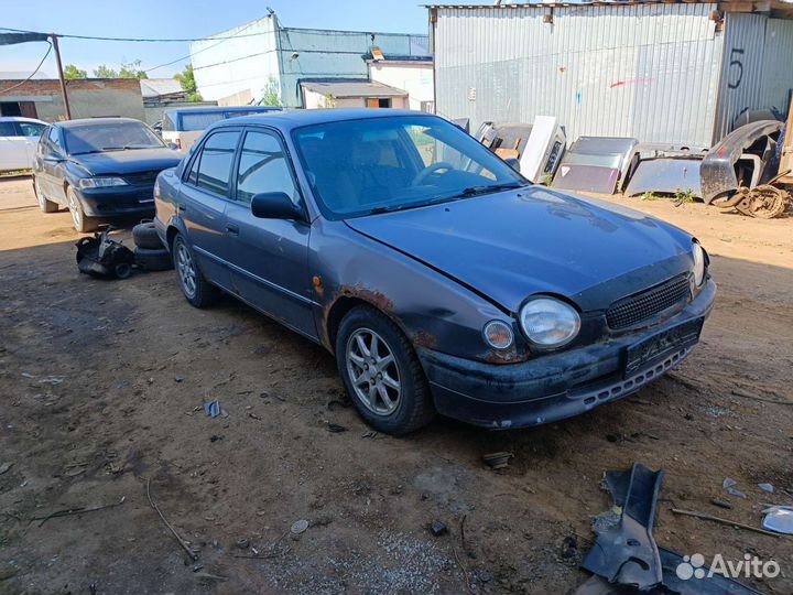 В разборе Тойота королла E110 1.6л 110 лс 1997 г